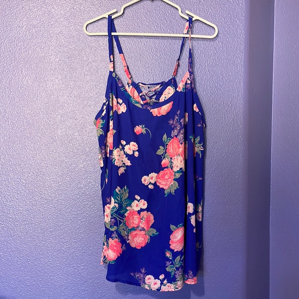 Torrid blue floral tank top
